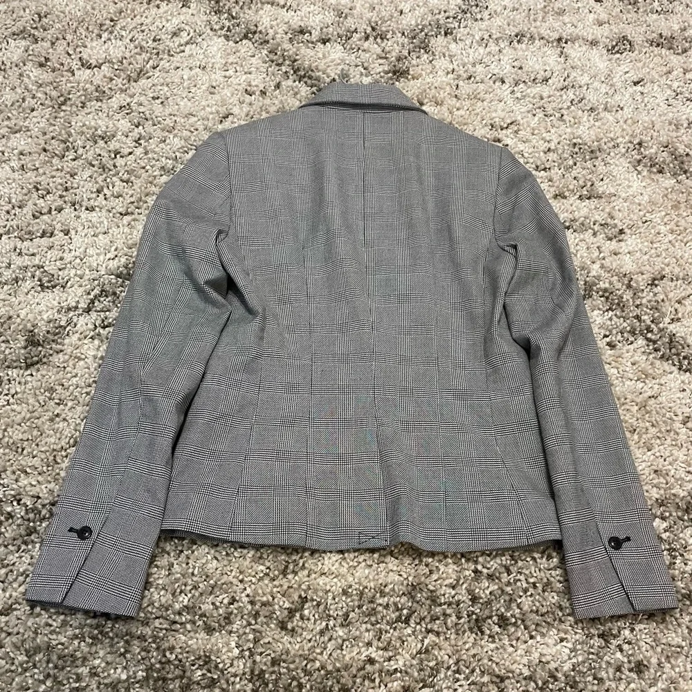 H&M Women’s Gray Houndstooth Plaid‎ Blazer Size 6